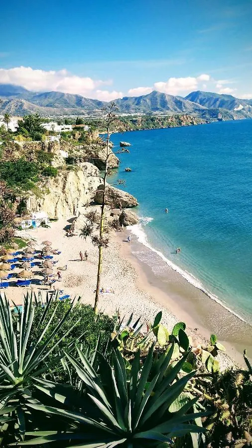 Sayalonga Villa Perla Blanca