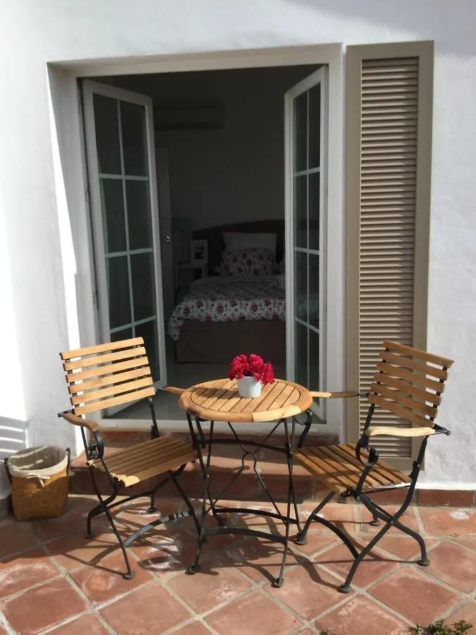 Sayalonga Villa Perla Blanca בית נופש